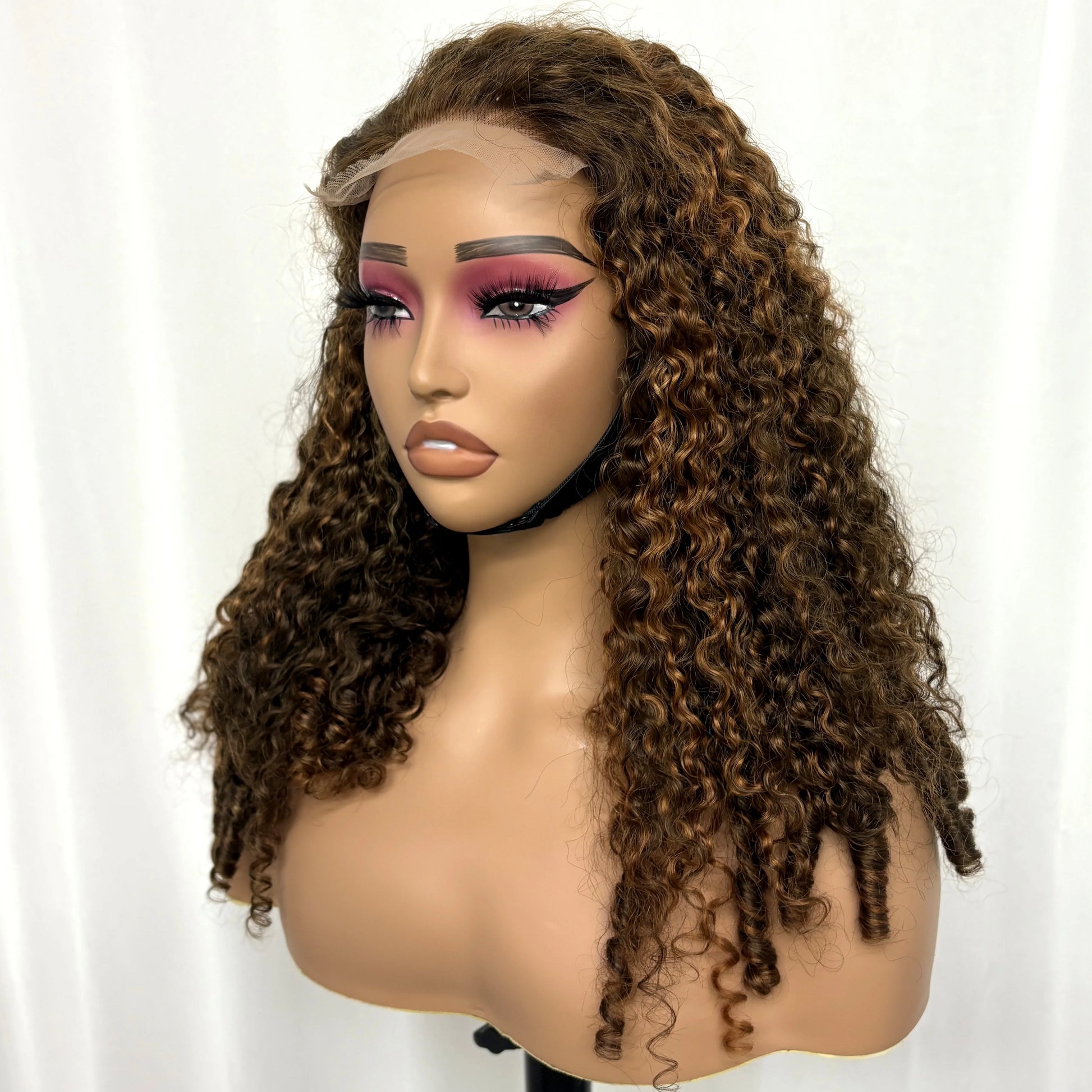 5x5 Glueless Highlight Burmese Bouncy Curly Human Hair Wigs 350% Density Lace Closure Pixie Curly Wigs for Women PrePlucked Remy